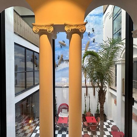 Hotel Divino & Apartments Figueras Exterior foto