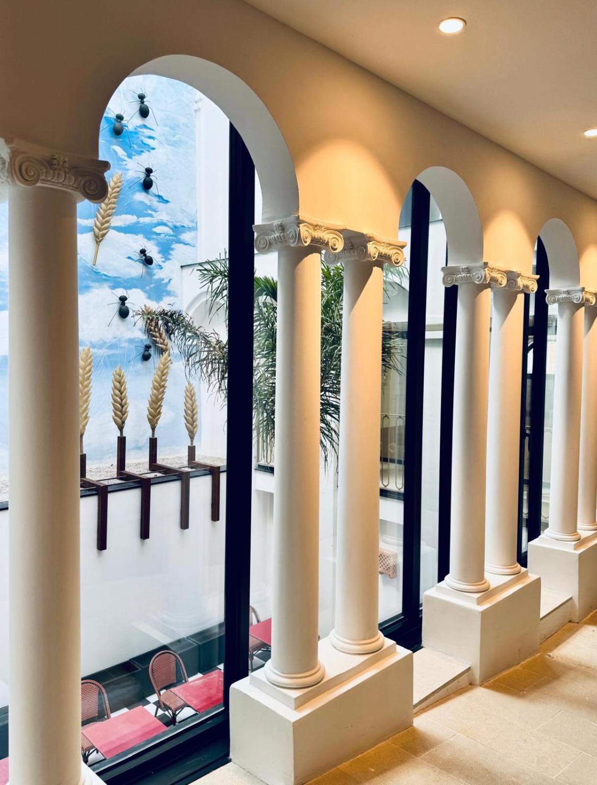Hotel Divino & Apartments Figueras Exterior foto